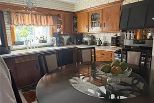 82 Killingly St, Providence, RI 02909 - Photo 9