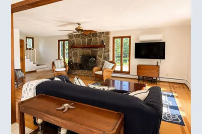 027 Sunset Hill Avenue, Portsmouth, RI 02872 - Photo 9