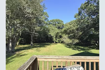 027 Sunset Hill Avenue, Portsmouth, RI 02872 - Photo 17