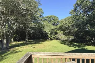 027 Sunset Hill Ave, Portsmouth, RI 02872 - Photo 17