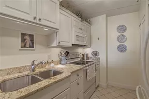 1314 Capella S, Newport, RI 02840 - Photo 9