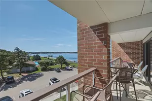 1314 Capella S, Newport, RI 02840 - Photo 31