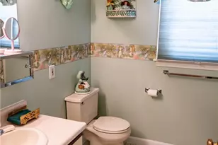185 Manville Hill Rd Rd, Cumberland, RI 02864 - Photo 11