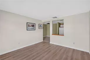 728 Beverage Hill Ave, Pawtucket, RI 02861 - Photo 13