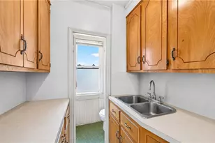 15 Danby St, Providence, RI 02904 - Photo 19
