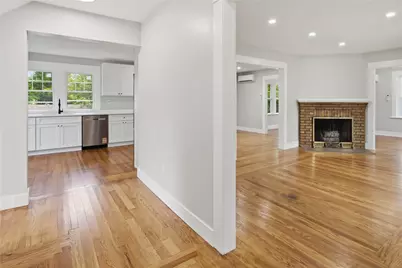 4196 Post Road, Warwick, RI 02818 - Photo 9