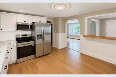 48 Madeleine Avenue, Woonsocket, RI 02895 - Photo 5