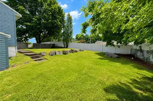 48 Madeleine Ave, Woonsocket, RI 02895 - Photo 3