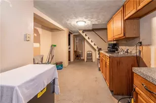 73 Trenton St, Providence, RI 02906 - Photo 13
