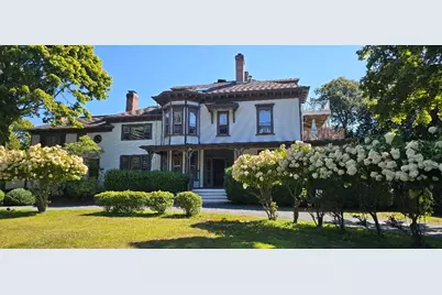 46 Chastellux Avenue #M1, Newport, RI 02840 - Photo 1