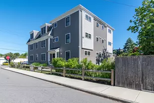 20 E Bowery St, Newport, RI 02840 - Photo 5