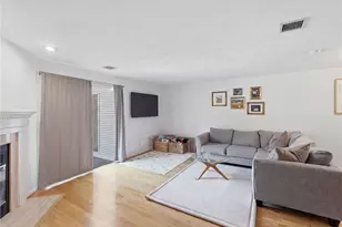 106 Trellis Dr, West Warwick, RI 02893 - Photo 5