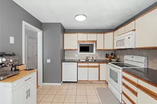 106 Trellis Dr, West Warwick, RI 02893 - Photo 13