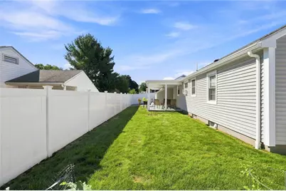 200 Rowe Avenue, Pawtucket, RI 02861 - Photo 29