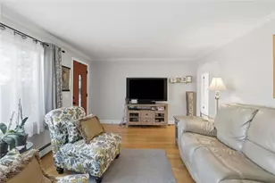 200 Rowe Ave, Pawtucket, RI 02861 - Photo 9