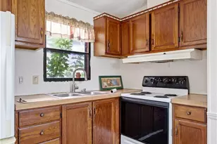 6101 Post Rd, North Kingstown, RI 02852 - Photo 15