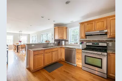 2 Little Lane, Barrington, RI 02806 - Photo 5