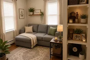 15 Monticello St, Providence, RI 02904 - Photo 3