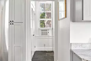 12 Mt Vernon St, Newport, RI 02840 - Photo 19