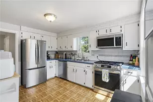 25 King Rd, Middletown, RI 02842 - Photo 17