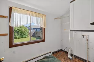 138 Chaplin St, Pawtucket, RI 02861 - Photo 9