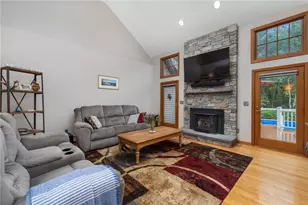 42 Deer Run Dr, West Greenwich, RI 02817 - Photo 17