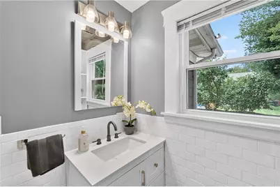 31 Elton Avenue, Warwick, RI 02889 - Photo 17