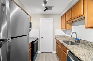 50 Carnation St, Pawtucket, RI 02860 - Photo 11