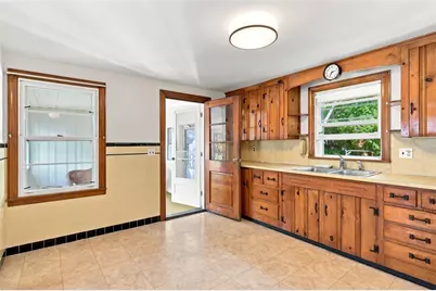 12 Rollins Road, Warwick, RI 02889 - Photo 7