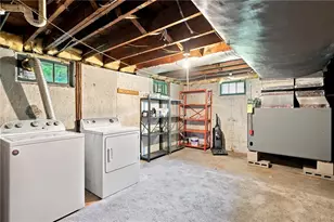 12 Rollins Rd, Warwick, RI 02889 - Photo 27