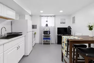 165 Briggs St, Providence, RI 02905 - Photo 7