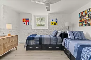 426 Spring St, Newport, RI 02840 - Photo 21
