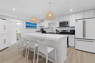 426 Spring St, Newport, RI 02840 - Photo 5
