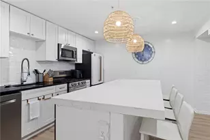 426 Spring St, Newport, RI 02840 - Photo 7