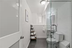 426 Spring St, Newport, RI 02840 - Photo 23