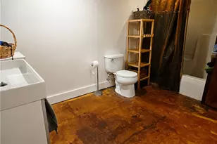 404 Roosevelt Ave, Central Falls, RI 02863 - Photo 15