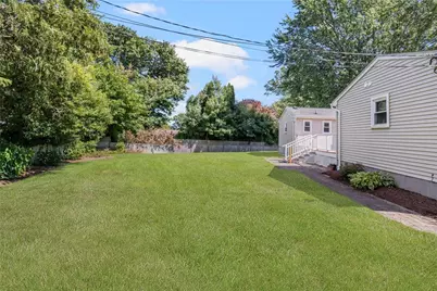 7 Restmere Terrace #A, Middletown, RI 02842 - Photo 29