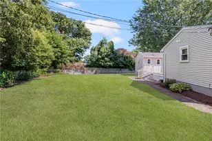 7 Restmere Terrace, Middletown, RI 02842 - Photo 29