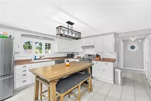 538 Bound Rd, Woonsocket, RI 02895 - Photo 7