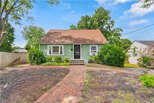 538 Bound Rd, Woonsocket, RI 02895 - Photo 1