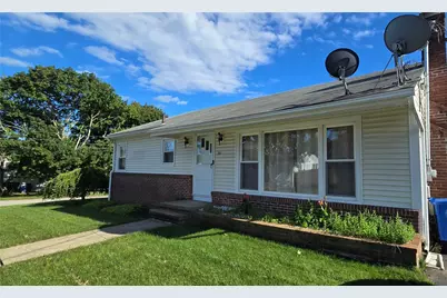 36 Brookfield Drive, Cranston, RI 02920 - Photo 1