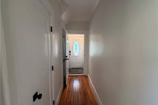 7 Caswell St, Newport, RI 02840 - Photo 17