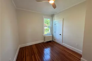 7 Caswell St, Newport, RI 02840 - Photo 23
