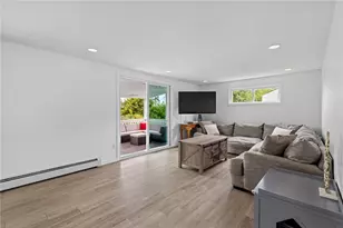 4 Notre Dame St, Coventry, RI 02816 - Photo 5