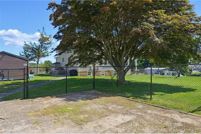40 Walnut Street, Tiverton, RI 02878 - Photo 11