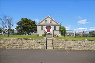 40 Walnut St, Tiverton, RI 02878 - Photo 1