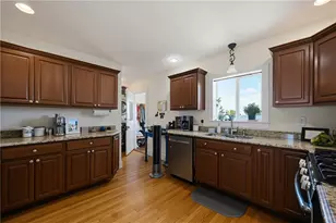 40 Walnut St, Tiverton, RI 02878 - Photo 13