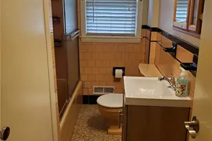 168 Main Ave, Warwick, RI 02886 - Photo 5