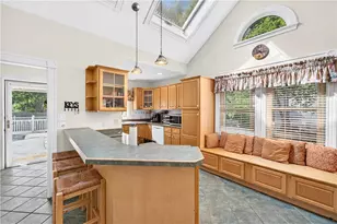392 Bradford Rd, Westerly, RI 02808 - Photo 7
