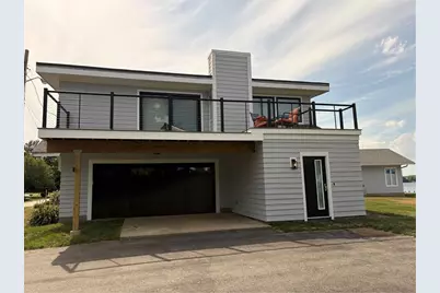 182 Bayview Avenue, Portsmouth, RI 02871 - Photo 1